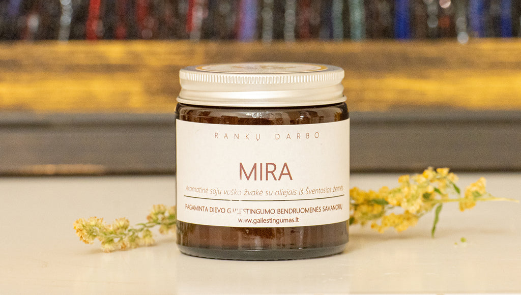 "Mira" aromatinė sojos žvakė su aliejais iš Šventosios Žemės - Fons Misericordiae, Fons Misericordiae - Dievo Gailestingumo sventove, Aromatinės žvakės - zvake, [product_hand] - ran