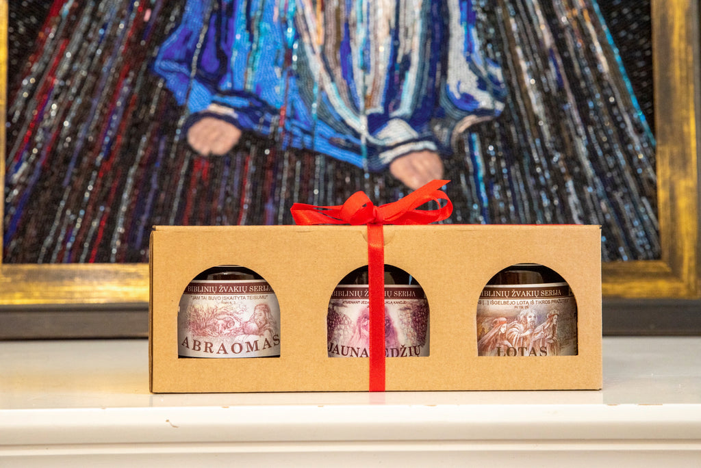 Šventinis aromatinių žvakių rinkinys "Biblinės žvakės" - Fons Misericordiae, Fons Misericordiae - Dievo Gailestingumo sventove, Aromatinės žvakės - zvake, [product_hand] - ranku dar