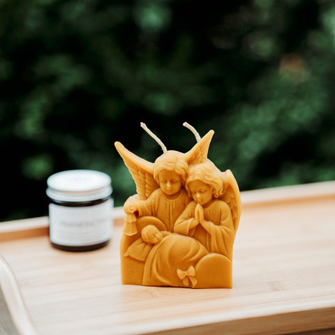 „Angelai sargai“ – bičių vaško žvakė - Fons Misericordiae